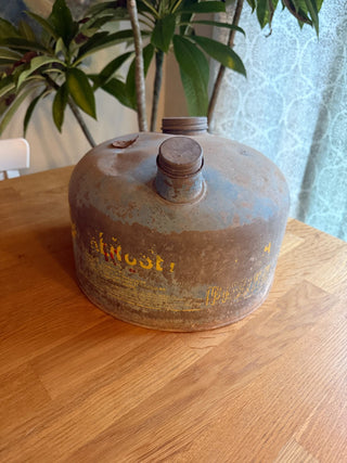 Vintage Eagle Metal Kerosene Can (no handle)