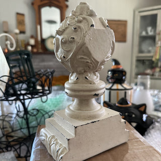 Distressed Resin Finial Bookend/Shelf Sitter RCD|101976