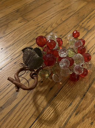 Faceted Lucite Grapes B-18 MTS|131570