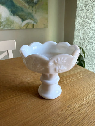 Vtg Milk Glass