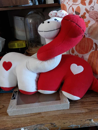 Dino love|47753
