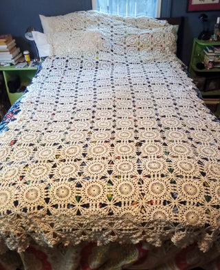 MW Crocheted Tablecloth/Bedspread MTS