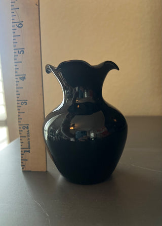 Black amethyst ruffled glass vase RSV