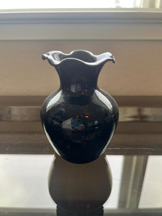 Black amethyst ruffled glass vase RSV