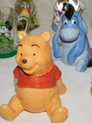 DISNEY WINNIE THE POOH AND EEYORE SALT & PEPPER SHAKER|94322