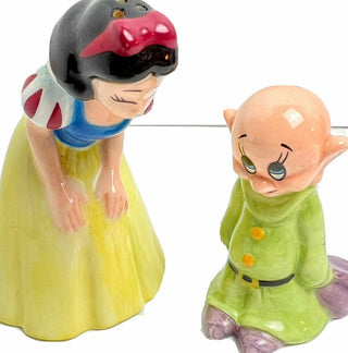 Disney Snow White & Dopey Salt & Pepper Shakers.|95438
