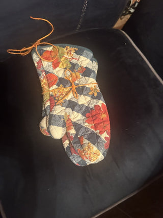 Oven Fall Mittens #63 VV MTS