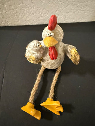 Chicken sitter with baby chicken  RCD|158986