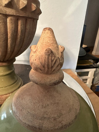 Urn Clay 17inch Green  MTS
