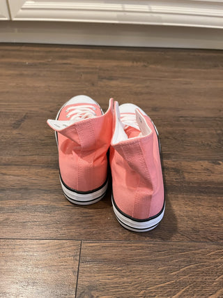 New Women's Size 10 Pink High-Top (Converse-like) Shoes RCD|117441
