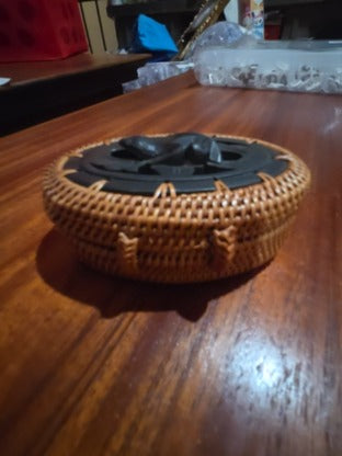 Vintage Indonesia Lombok Wood Rattan Carved Frog Lidded Basket Trinket Box 4 1/2×3"