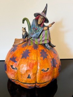 #2441 Jim Shore Pumpkin Witch