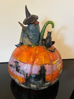 #2441 Jim Shore Pumpkin Witch