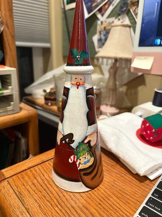 Vtg. Nesting Santas - (3) wood 10" RCD|125840