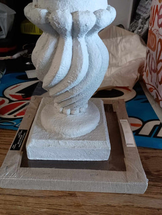 Small ceramic pedestal