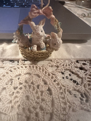 Small decorative figurine of 3 bunnies in a flower basket 1.5" #62 VV MTS