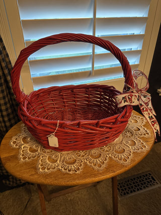 Vintage Red Wicker Basket Size Medium with Santa Bow - RCD|122370