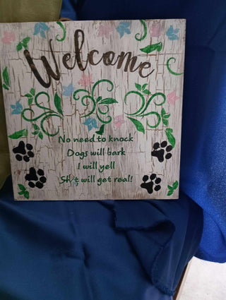 Welcome dog sign