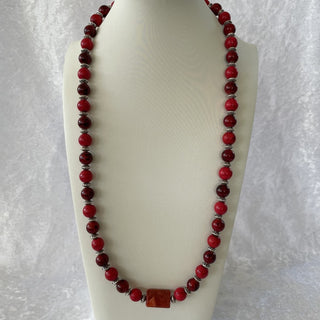 beaded necklace, red RSV