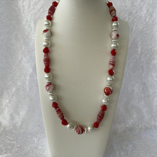beaded necklace, red & white RSV