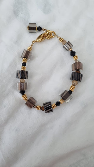Gold Tone glass beads bracelet