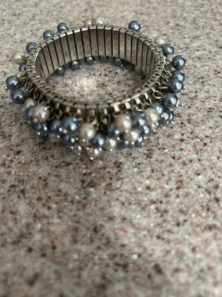 Anne Taylor Tahitian faux pearl bracelet
