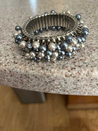 Anne Taylor Tahitian faux pearl bracelet