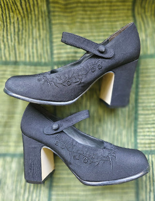 Vtg 90s Unlisted Mary Janes - Size 7M MTS|111302