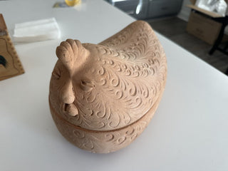 VTG Terracotta Hen-on-Nest Baker MTS
