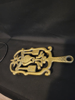 Wilton Brass Trivet - Pennsylvania Dutch Folk Art RCD