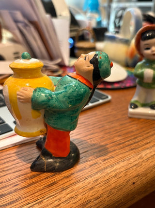 Vtg. Chinese Boy holding Yellow pot Salt & Pepper shaker (1 piece)