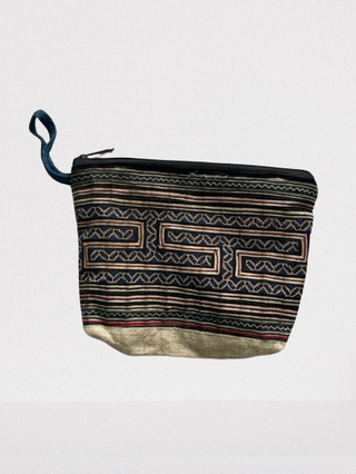 Cross-stitch Short Strap Zip top with hamp bottom Wallet|112438