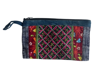 Cross-stitch Short Strap Zip Wallet|112426