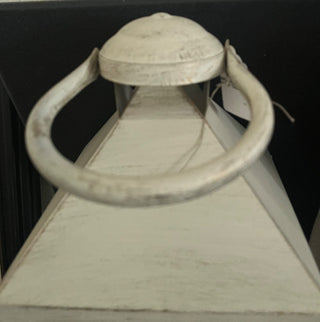 EXTRA-LARGE SHABBY WHITE METAL LANTERN 23" TALL LIKE NEW CONDITION (KJS) RCD|93396