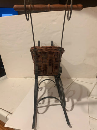 Vintage wicker & Wrought iron sleigh MTS|133972