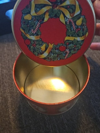 RM826-Small Round Christmas Tin