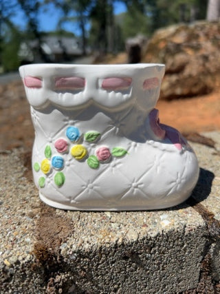 Vintage 1989 CMC Baby Girl Birth Quilted White Booties Ceramic Planter