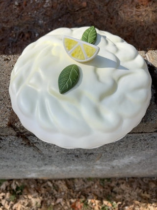 Vintage 1990’s ceramic lemon meringue pie keeper