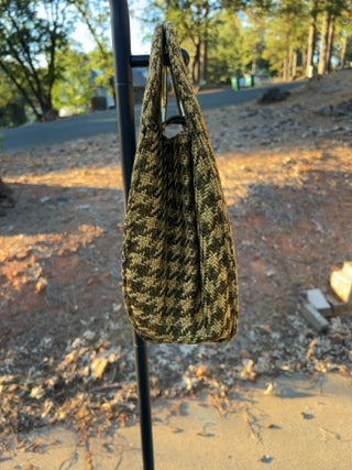 Vintage houndstooth purse