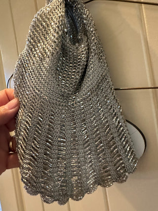 Bar III Beaded evening Bag, silver w/zipper close, plastic handles RCD|81875