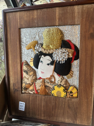 #62 VV Vintage  Gisha Japanese Silk Kimono doll with Frame MTS|62471
