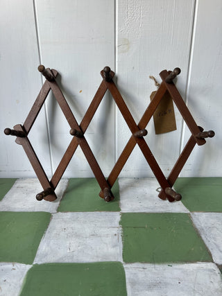 VTG Accordion 10 Peg Rack F&M|98746