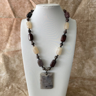 natural stone necklace w/ rectangle pendant RSV
