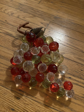 Faceted Lucite Grapes B-18 MTS