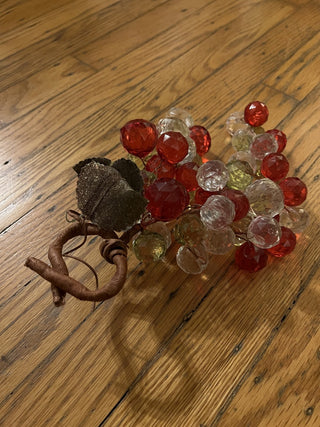 Faceted Lucite Grapes B-18 MTS