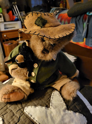 Black & Jack 12" Bearington bear with small bear & doll RCD