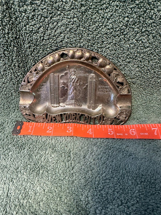 New York Souvenir Metal Ashtray World Trade Center, Liberty, Empire State MTS
