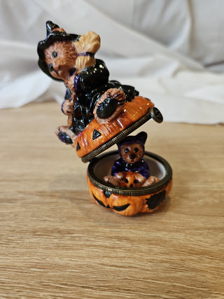 Boyds Emma Witchy Bear Trinket Box, RSV
