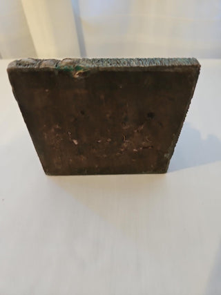 Ornate Cottage Garden Resin Bookend