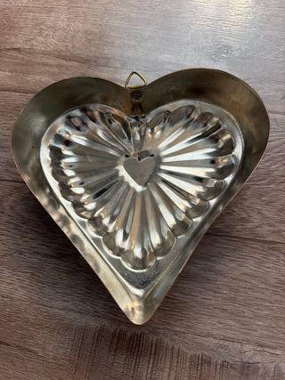 VTG Heart Mold
